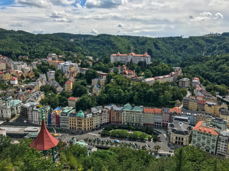 Karlovarské kolonády