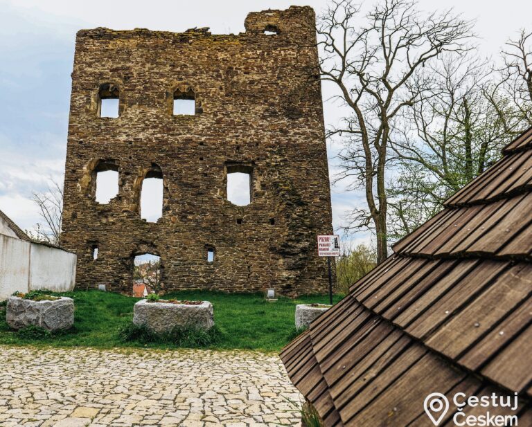 Říčanský hrad